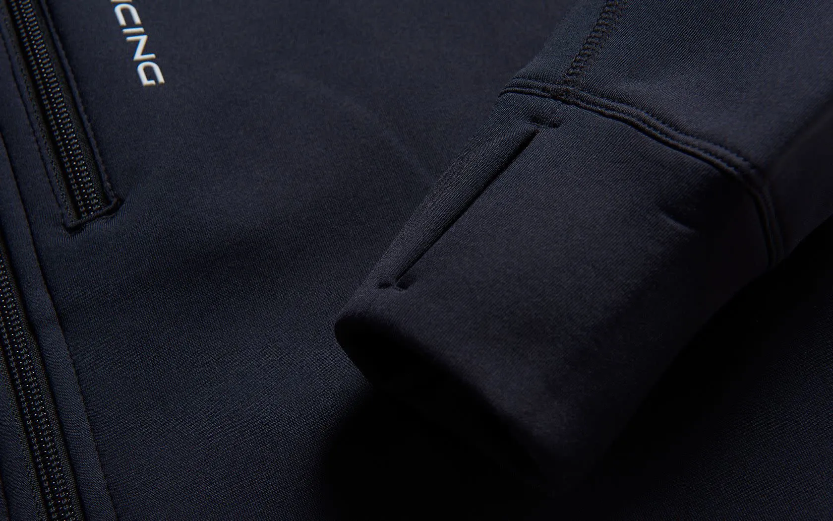 Sail Racing Men&#x27;s Spray Powerstretch Zip Hood Carbon | Buy Sail Racing Men&#x27;s Spray Powerstretch Zip Hood Carbon here | Outnorth